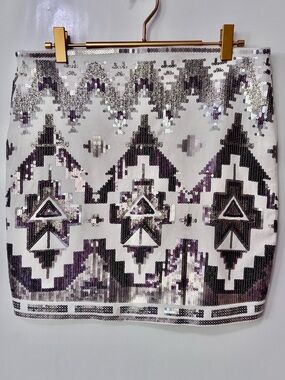 Express| White & Silver Sequin Aztec Geometric Design Mini Skirt Sz M